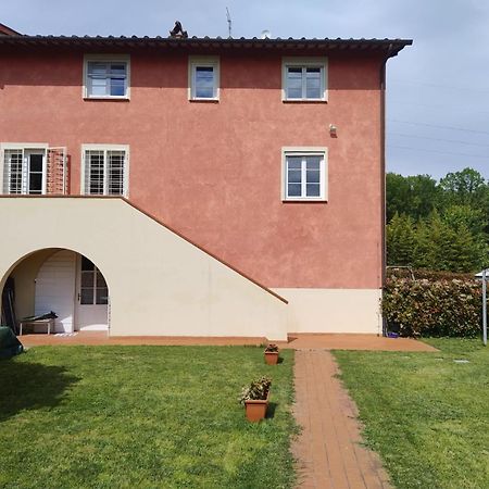 Casa Claudia Hotel Capannori Exterior photo